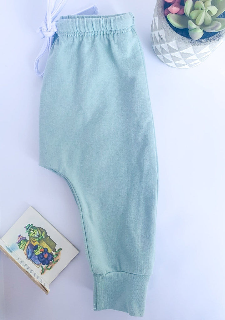 Organic Baby Kitten Yoga Bundle | onesie + harem pants | www.newwavesupplyco.com